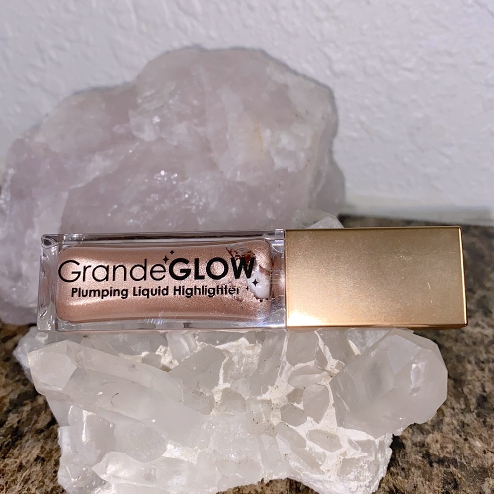 GRANDE GLOW - Plumping Liquid Highlighter